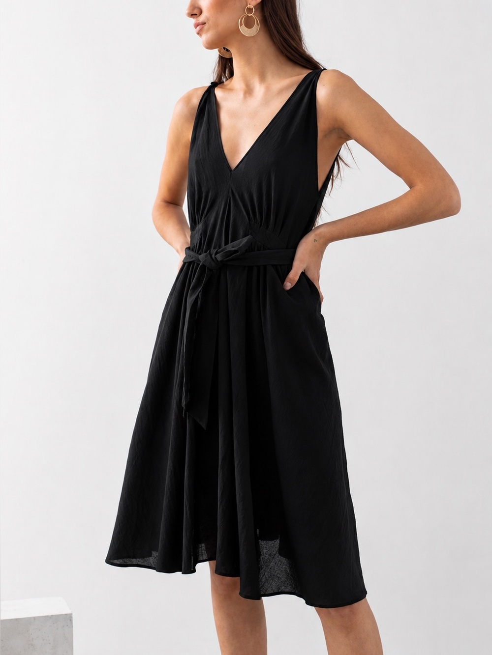 & Other Stories Tied Front Sleeveless Dress